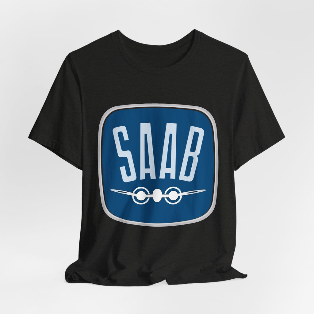 SAAB Retro Logo T-Shirt – Klassisk unisex tee i Airlume bomull | PatrikA