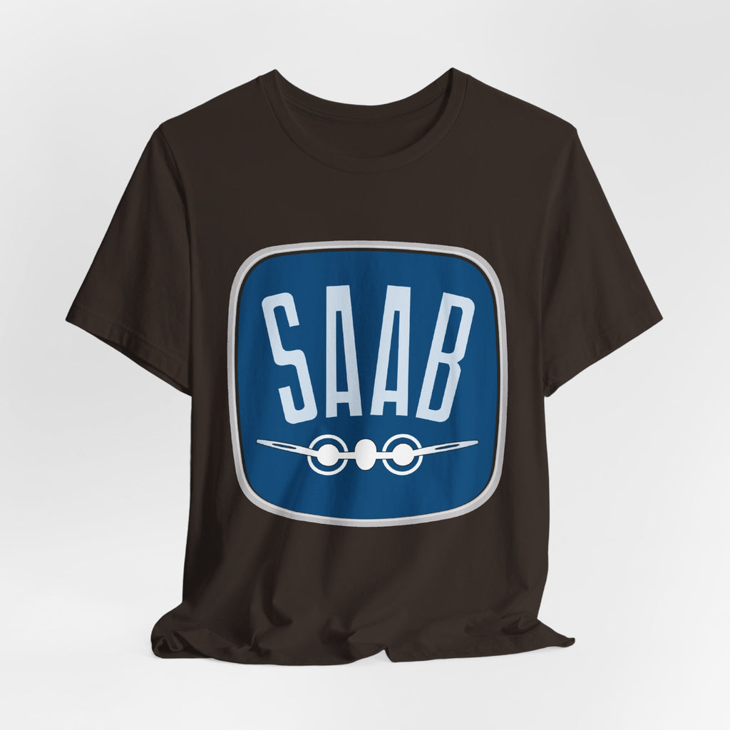SAAB Retro Logo T-Shirt – Klassisk unisex tee i Airlume bomull | PatrikA